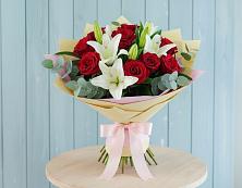 Букет цветов из:  Лилии и Розы в Котельниче