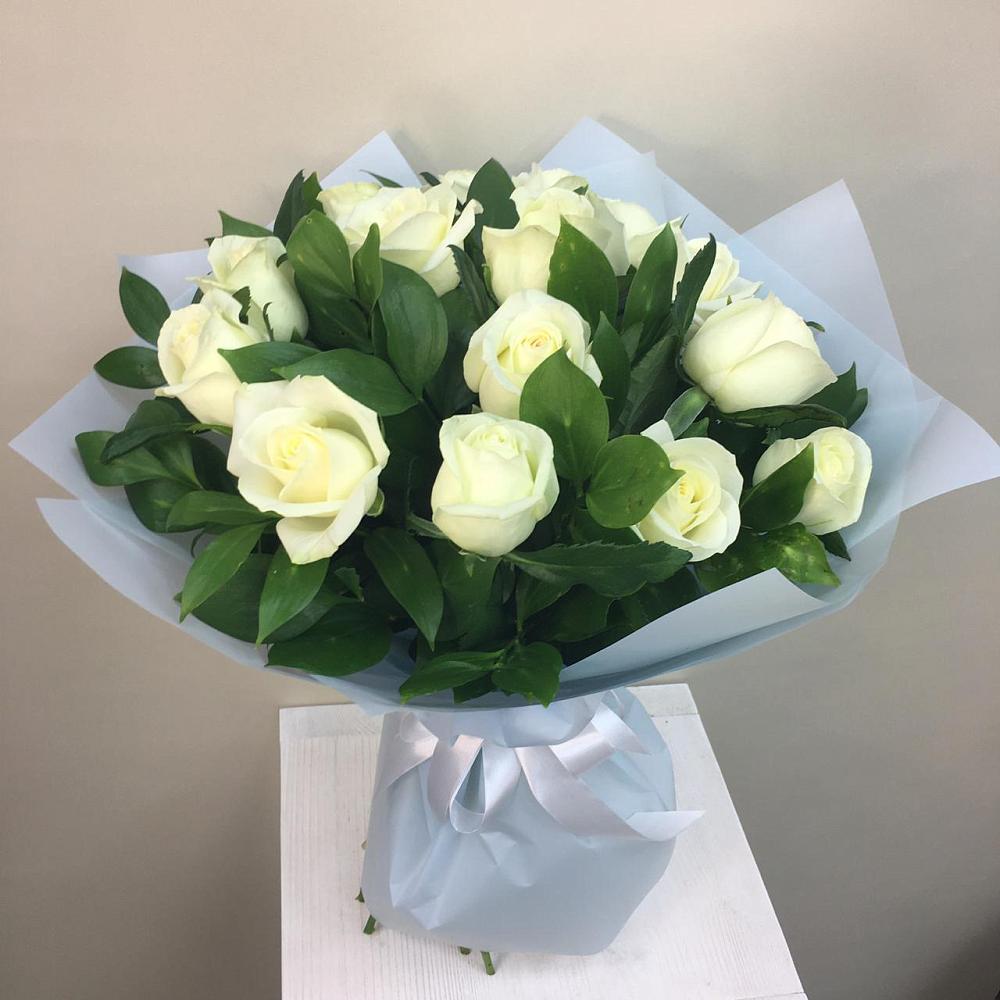 Букет 15 Белых роз Проуд в Котельниче