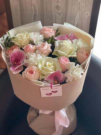 Букет цветов из: Орхидеи, Розы и Гвоздики в Котельниче