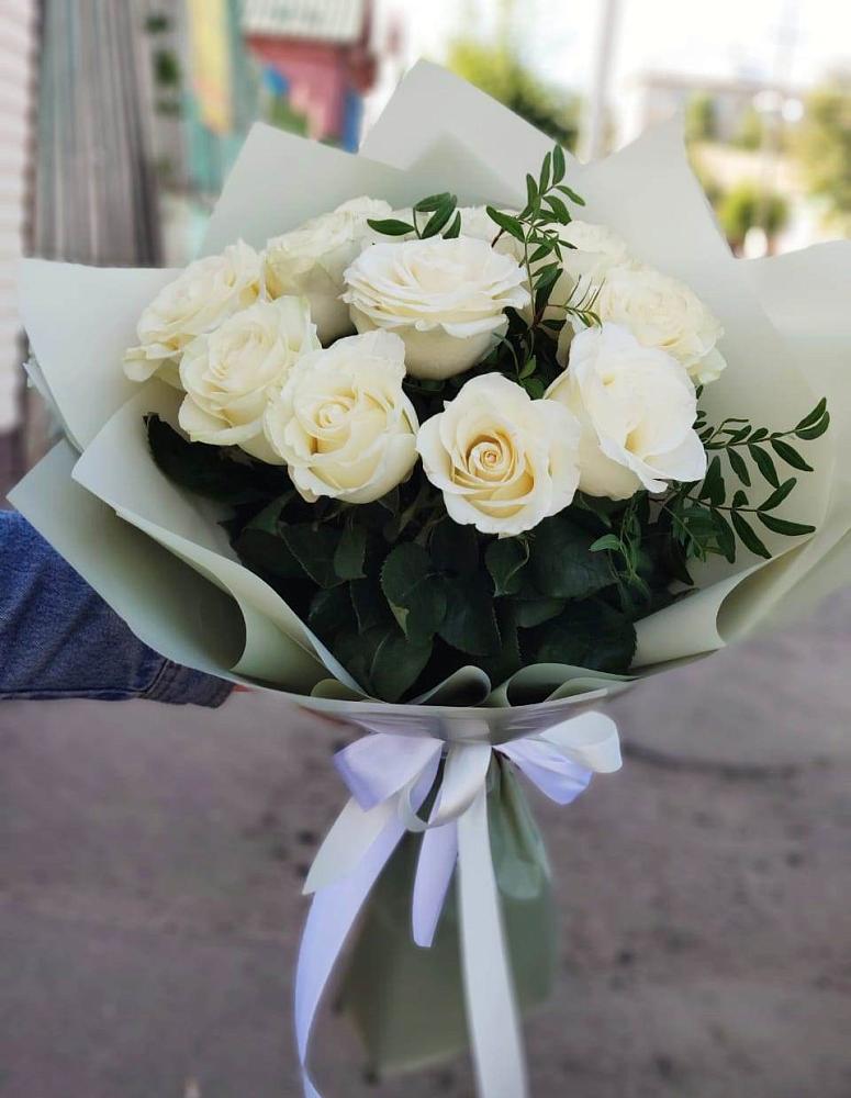 Букет Белые розы Проуд в Котельниче