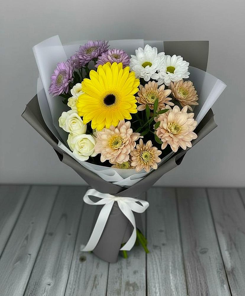 Букет цветов из: Розы, Герберы и Хризантемы в Котельниче