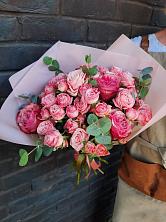 Букет розы в пальмах в Котельниче Букет цветов из: Розы в Котельниче