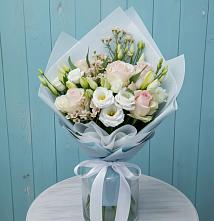 Букет цветов из:  Розы и Лизиантусы в Котельниче