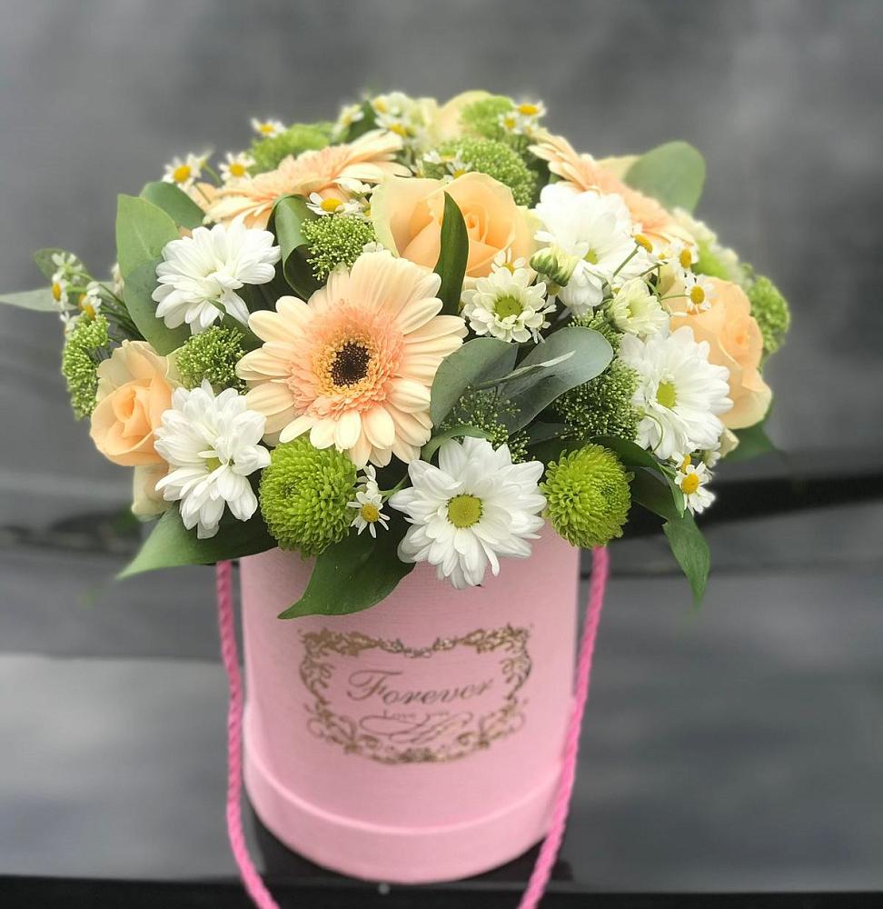 Цветочная композиция из Розы, Герберы и Хризантемы в шляпной коробке в Котельниче